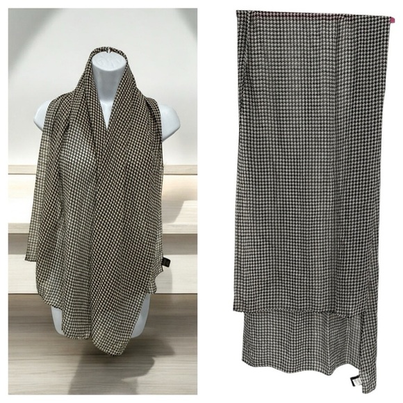 Banana Republic Monochrome Houndstooth Silk Scarf - Picture 1 of 8